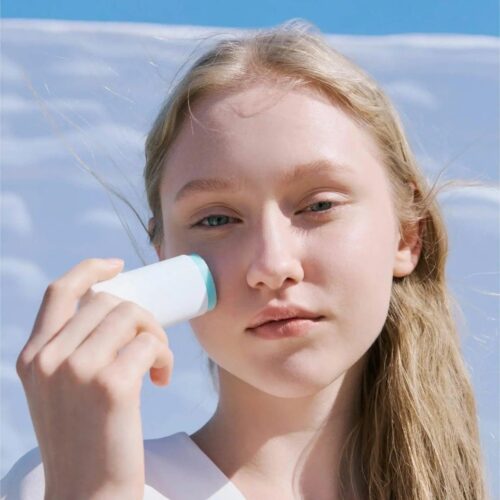 SKIN1004 Madagascar Centella Hyalu-Cica Silky-fit Sun Stick 20g